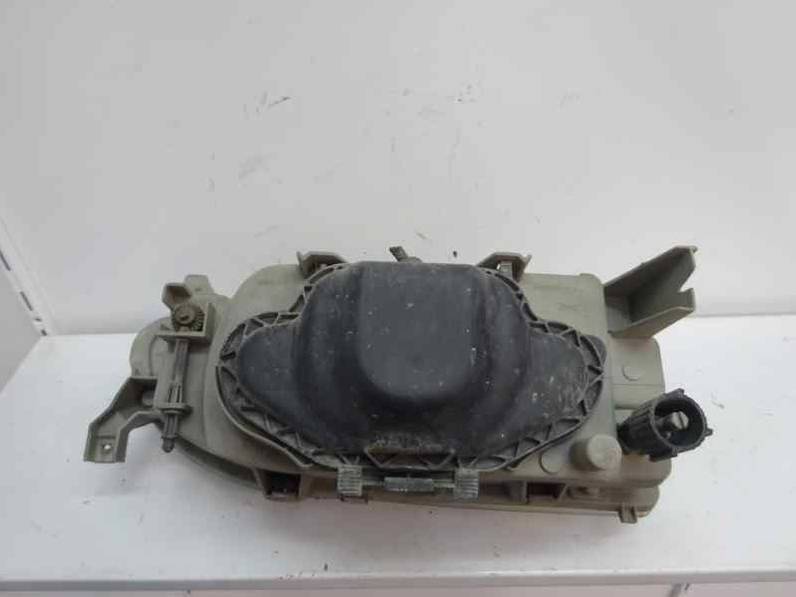 FARO IZQUIERDO RENAULT 19 1994
