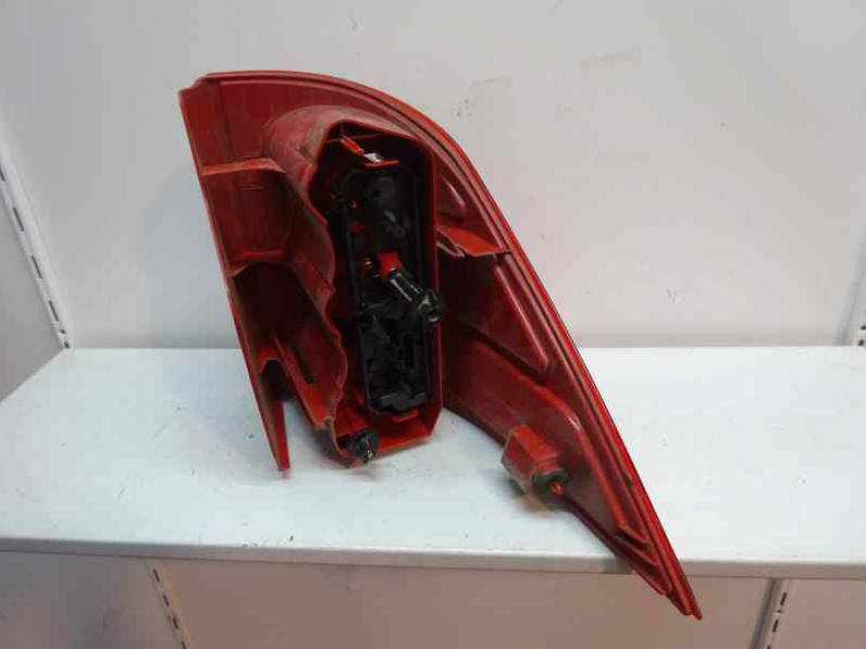 PILOTO TRASERO DERECHO PEUGEOT 1007 2005 1.6 16V (109 CV)