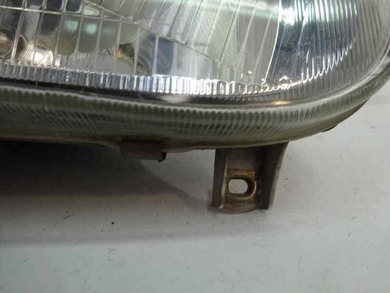 FARO DERECHO VOLKSWAGEN GOLF III BERLINA 1994 1.4 (60 CV)