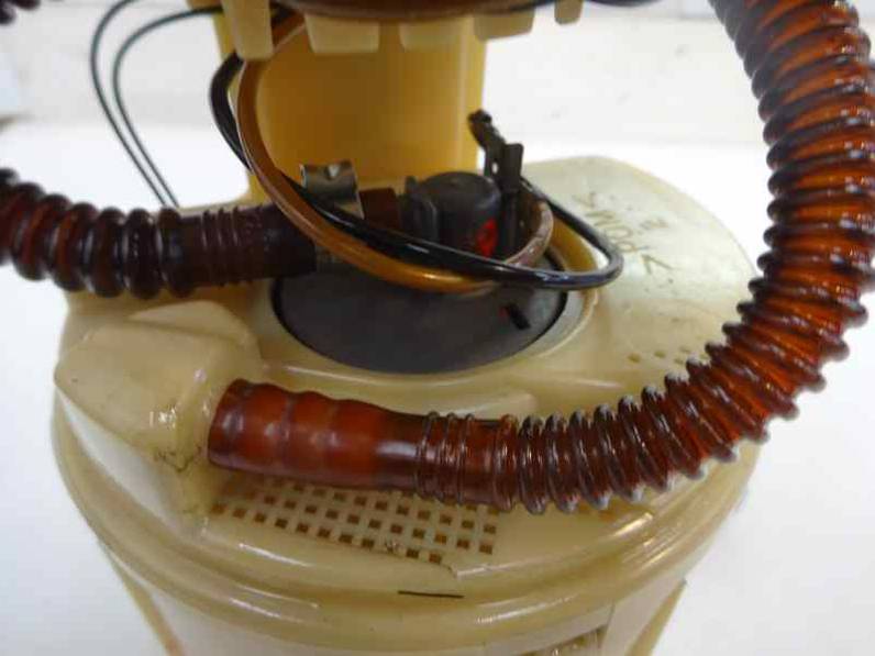 BOMBA COMBUSTIBLE VOLKSWAGEN POLO BERLINA 2001 1.4 (60 CV)