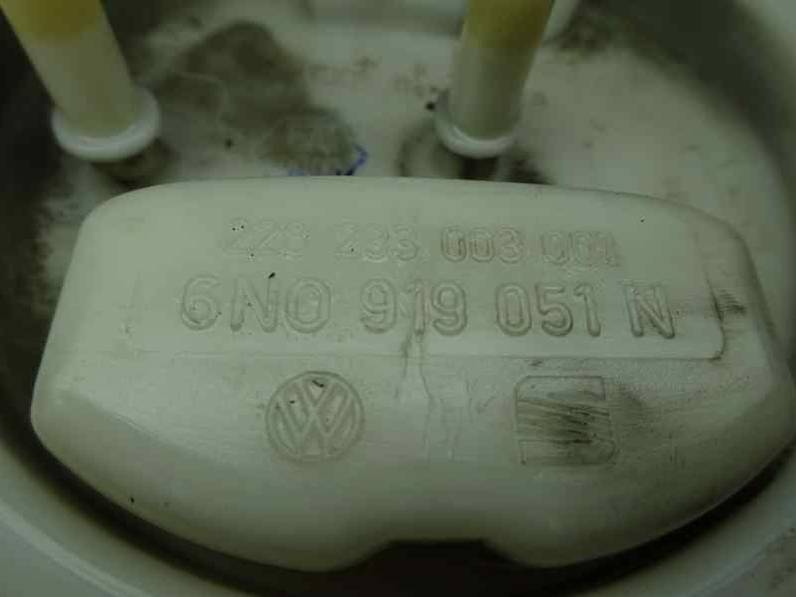 BOMBA COMBUSTIBLE VOLKSWAGEN POLO BERLINA 2001 1.4 (60 CV)