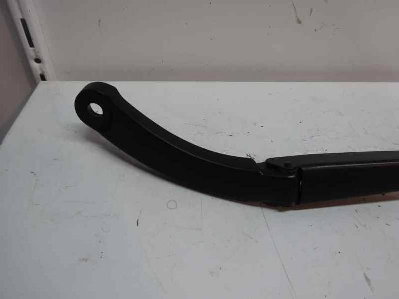 BRAZO LIMPIA DELANTERO DERECHO DACIA DOKKER 2013 1.5 BLUE DCI D FAP (75 CV)