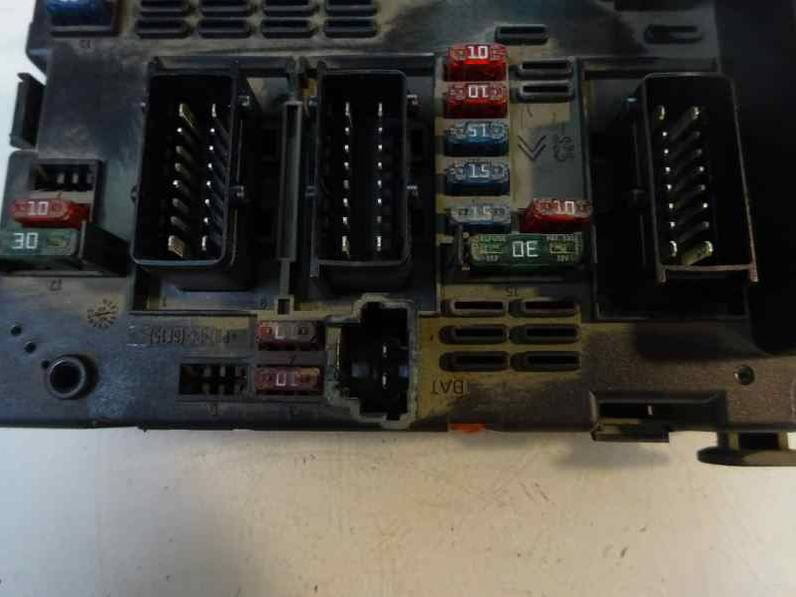 CAJA RELES FUSIBLES PEUGEOT 307 2003 1.6 16V (109 CV)