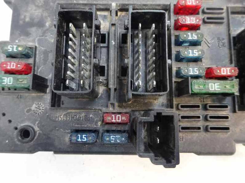 CAJA RELES FUSIBLES CITROEN C5 BERLINA 2003 2.0 HDI (109 CV)