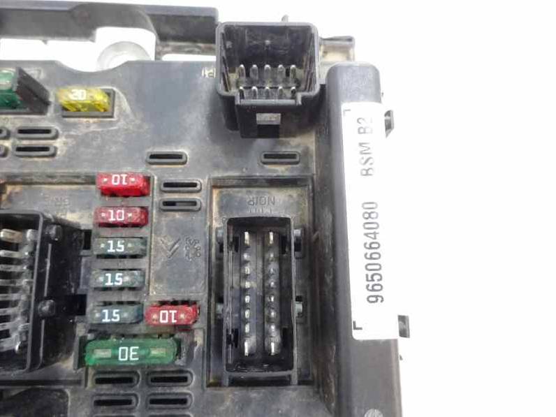 CAJA RELES FUSIBLES CITROEN C5 BERLINA 2003 2.0 HDI (109 CV)