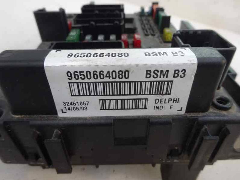 CAJA RELES FUSIBLES CITROEN C5 BERLINA 2003 2.0 HDI (109 CV)