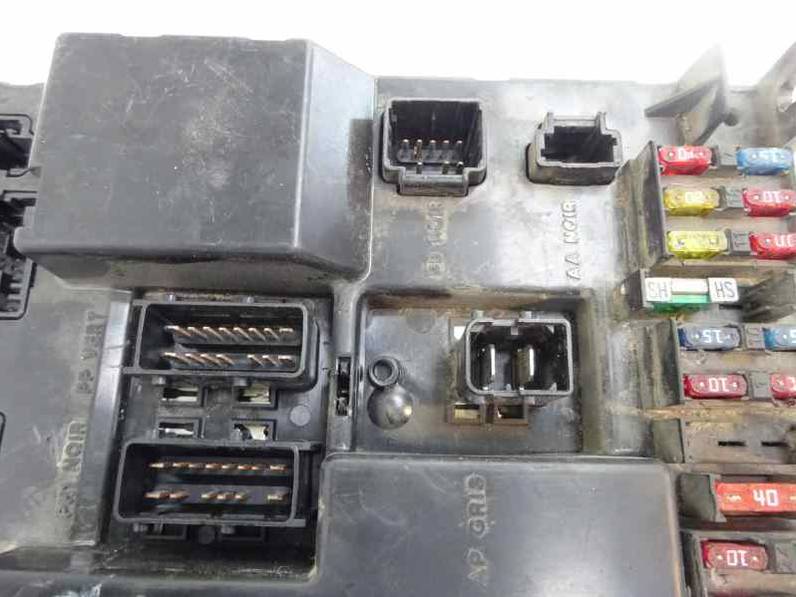 CAJA RELES FUSIBLES CITROEN C5 BERLINA 2003 2.0 HDI (109 CV)