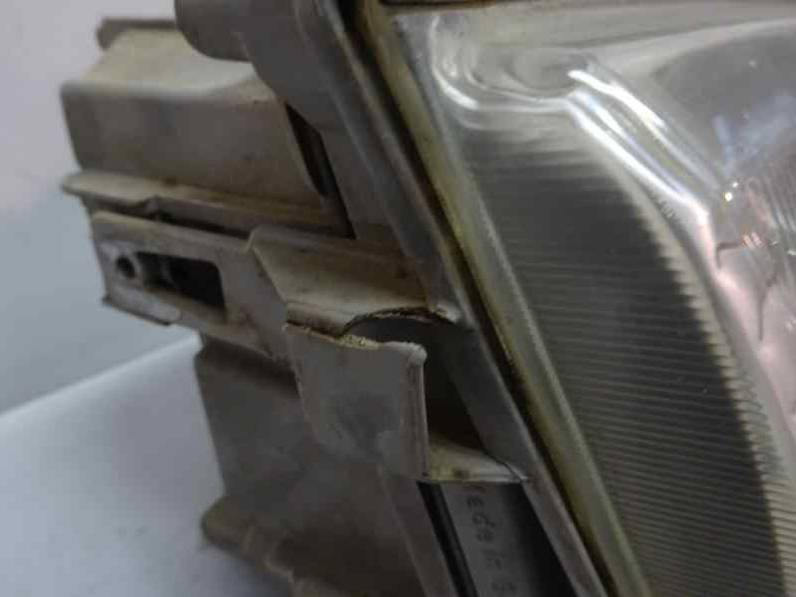 FARO DERECHO MERCEDES CLASE C BERLINA 1993 1.8 16V (122 CV)