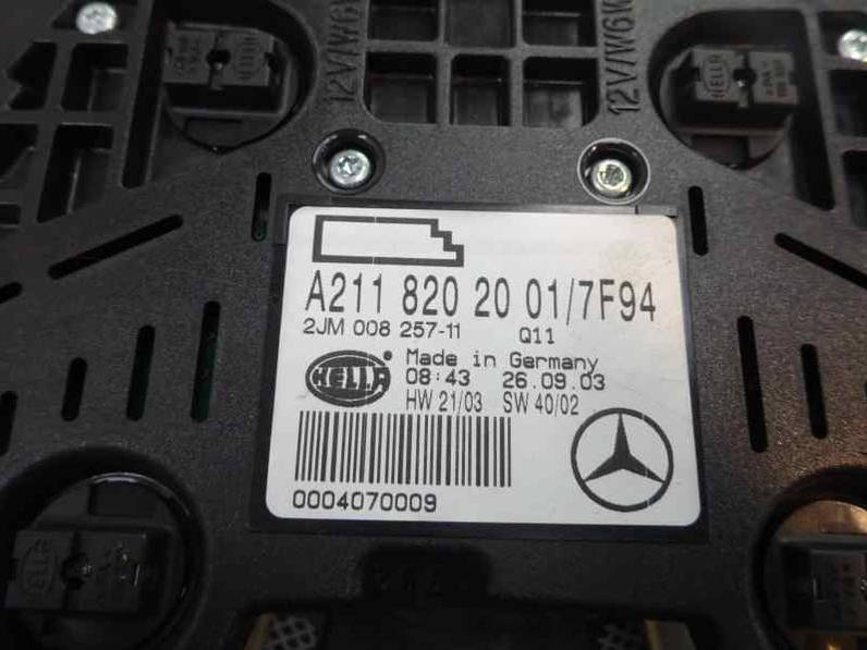 LUZ INTERIOR MERCEDES CLASE E BERLINA 2003 3.2 CDI (204 CV)