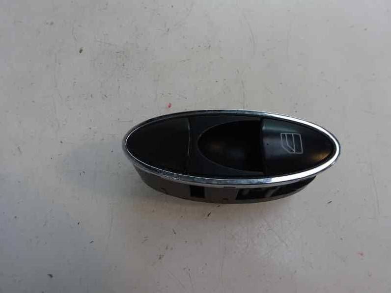 MANDO ELEVALUNAS TRASERO DERECHO MERCEDES CLASE E BERLINA 2003 3.2 CDI (204 CV)