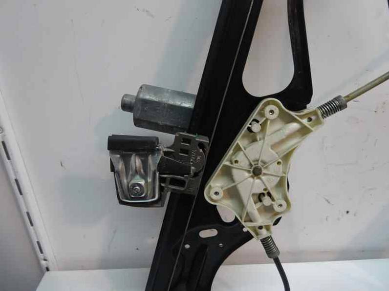 ELEVALUNAS DELANTERO IZQUIERDO MERCEDES CLASE E BERLINA 2003 3.2 CDI (204 CV)