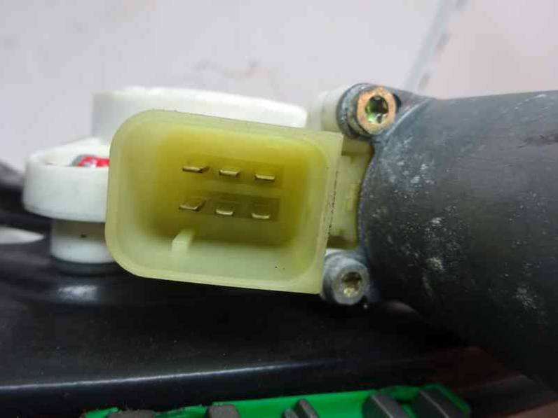 ELEVALUNAS DELANTERO IZQUIERDO MERCEDES CLASE E BERLINA 2003 3.2 CDI (204 CV)