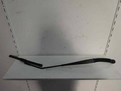 BRAZO LIMPIA DELANTERO DERECHO FIAT 500 X 2015 1.6 16V (110 CV)