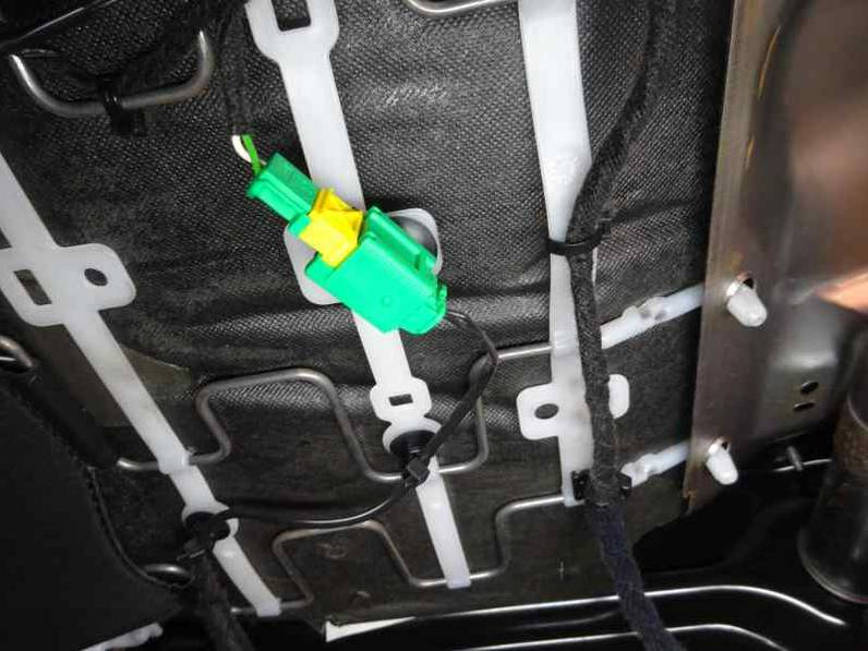 JUEGO ASIENTOS COMPLETO FIAT 500 X 2015 1.6 16V (110 CV)