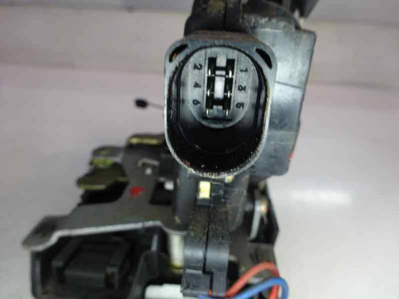 CERRADURA PUERTA TRASERA DERECHA VOLKSWAGEN GOLF IV BERLINA 2002 1.9 TDI (101 CV)