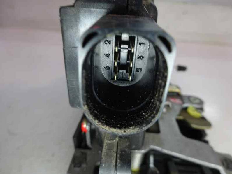 CERRADURA PUERTA TRASERA IZQUIERDA VOLKSWAGEN GOLF IV BERLINA 2002 1.9 TDI (101 CV)