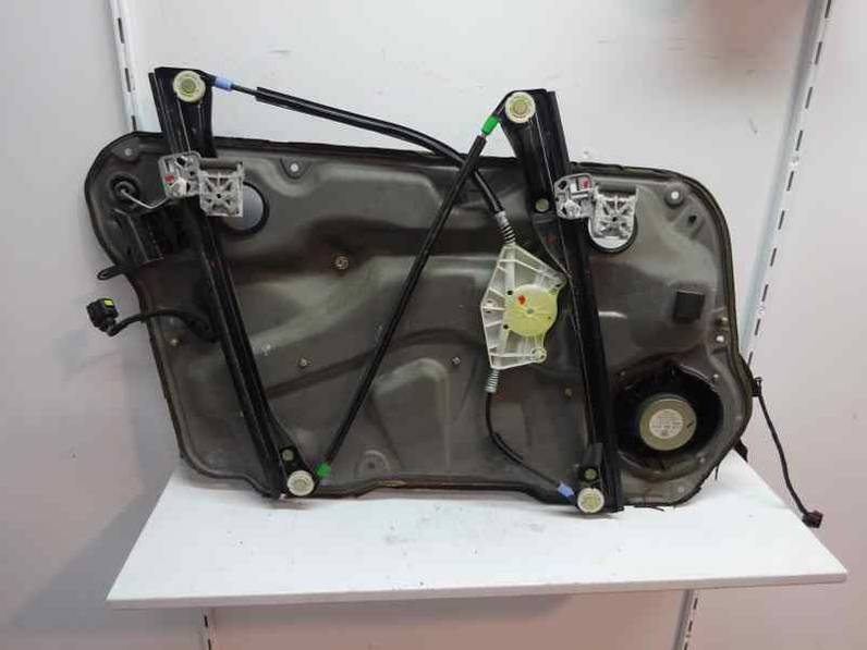 ELEVALUNAS DELANTERO DERECHO VOLKSWAGEN GOLF IV BERLINA 2002 1.9 TDI (101 CV)