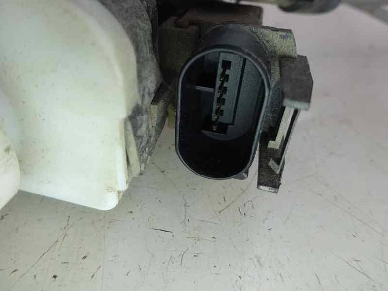 CERRADURA PUERTA DELANTERA DERECHA AUDI A4 BERLINA 1996 1.8 20V TURBO (150 CV)