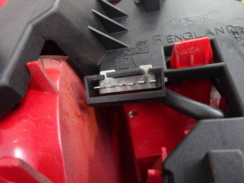 PILOTO TRASERO DERECHO AUDI A4 BERLINA 1996 1.8 20V TURBO (150 CV)