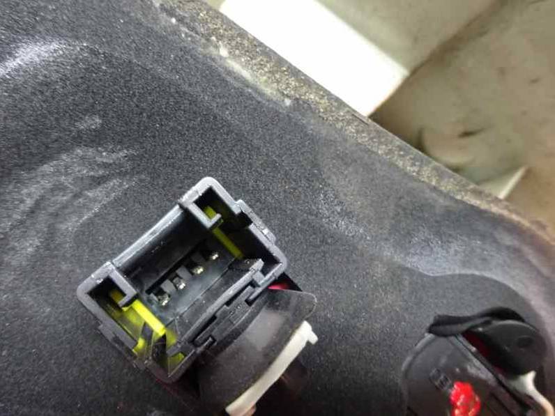 PILOTO TRASERO IZQUIERDO RENAULT SCENIC III 2011 1.5 DCI D FAP (110 CV)