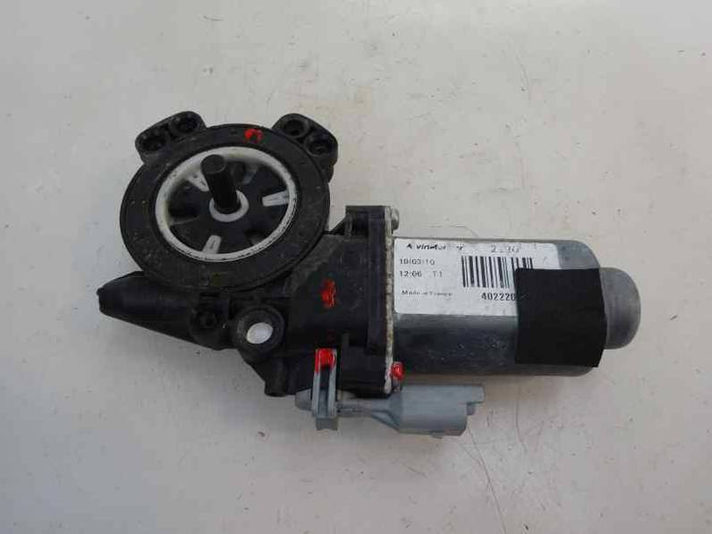MOTOR ELEVALUNAS DELANTERO IZQUIERDO CITROEN DS3 2011 1.6 E-HDI FAP (92 CV)
