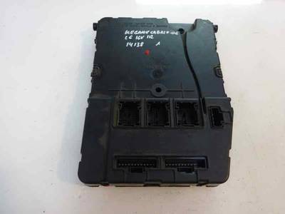 CAJA RELES FUSIBLES RENAULT MEGANE II COUPE CABRIO 2006 1.6 16V (112 CV)