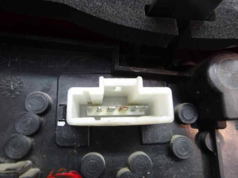 PILOTO TRASERO DERECHO PEUGEOT 406 BERLINA 2003 2.0 HDI (109 CV)