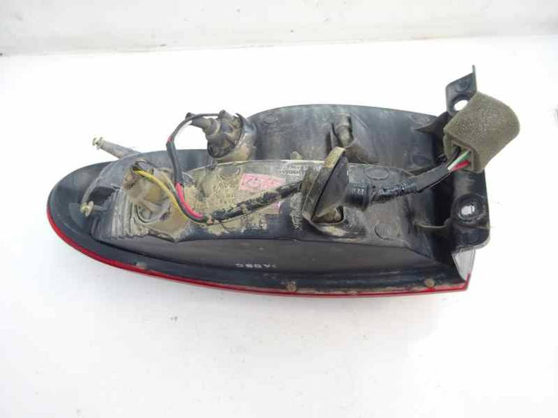 PILOTO TRASERO IZQUIERDO DAEWOO LANOS 1998 1.6 (106 CV)
