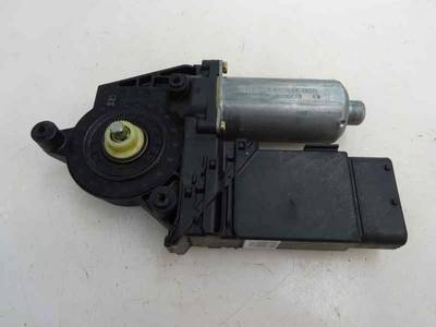 MOTOR ELEVALUNAS DELANTERO IZQUIERDO VOLKSWAGEN PASSAT BERLINA 1999 1.9 TDI (110 CV)