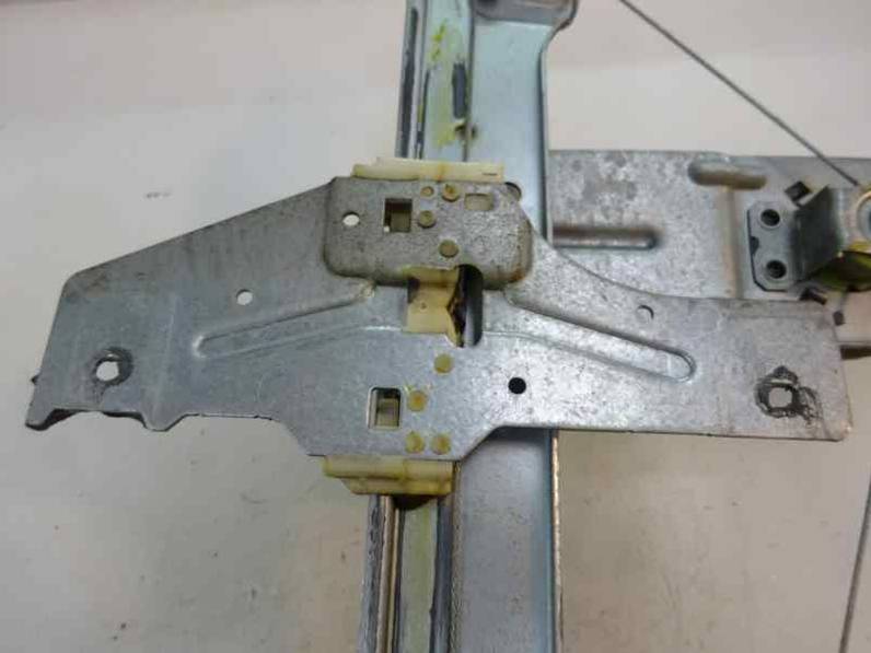 ELEVALUNAS TRASERO IZQUIERDO PEUGEOT 207 2011 1.4 HDI (68 CV)