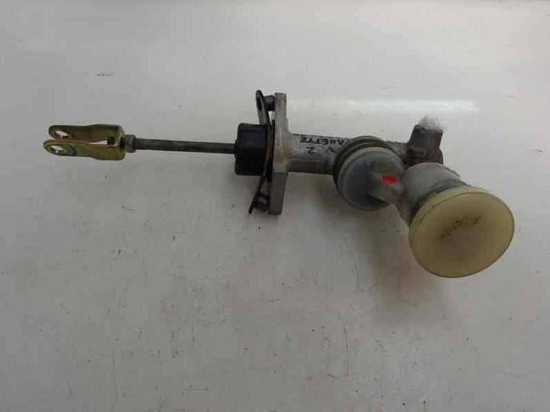 BOMBA EMBRAGUE NISSAN VANETTE CARGO 1995 2.3 D (75 CV)