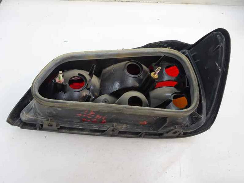 PILOTO TRASERO IZQUIERDO PEUGEOT 306 BERLINA 3 5 PUERTAS 1997 1.9 D (69 CV)
