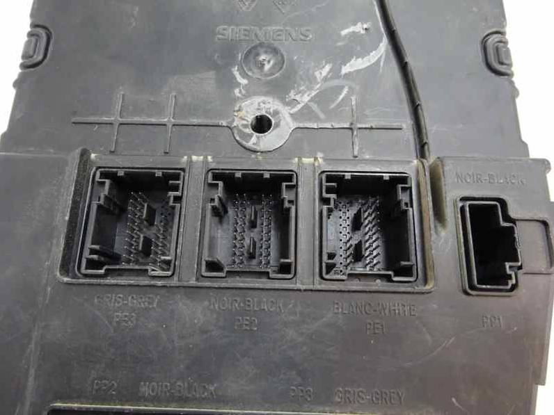 CAJA RELES FUSIBLES RENAULT SCENIC II 2005 1.9 DCI D (120 CV)