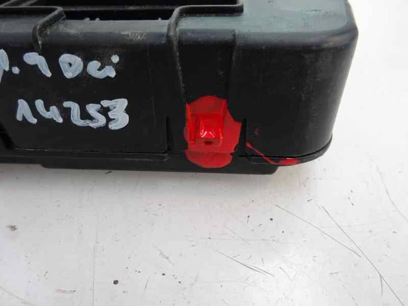 CAJA RELES FUSIBLES RENAULT SCENIC II 2005 1.9 DCI D (120 CV)