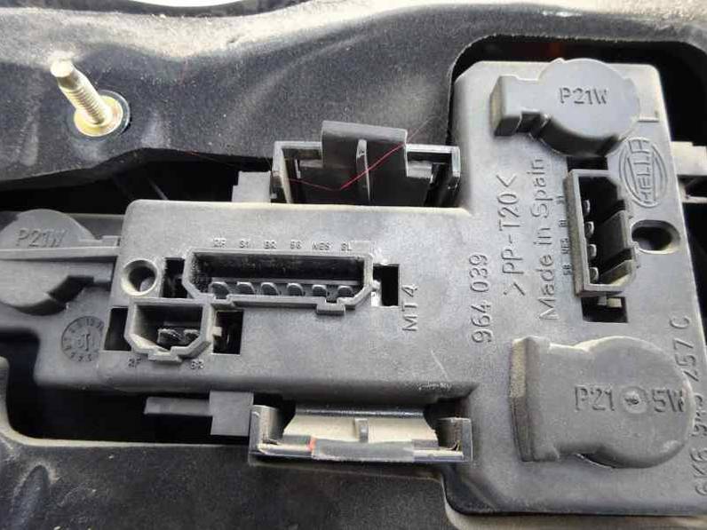 PILOTO TRASERO IZQUIERDO SEAT IBIZA 2001 1.4 (60 CV)