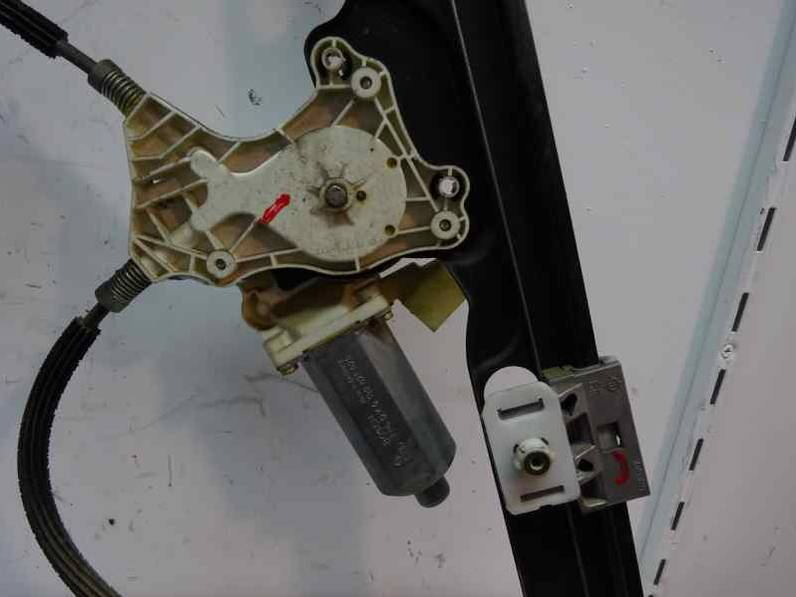 ELEVALUNAS DELANTERO DERECHO MERCEDES VANEO FURGONETA COMPACTA 2004 1.7 TURBODIESEL (91 CV)