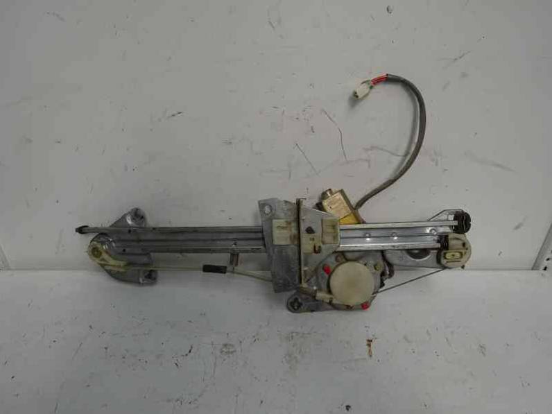 ELEVALUNAS TRASERO IZQUIERDO MAZDA 626 BERLINA 2001 2.0 TURBODIESEL (110 CV)