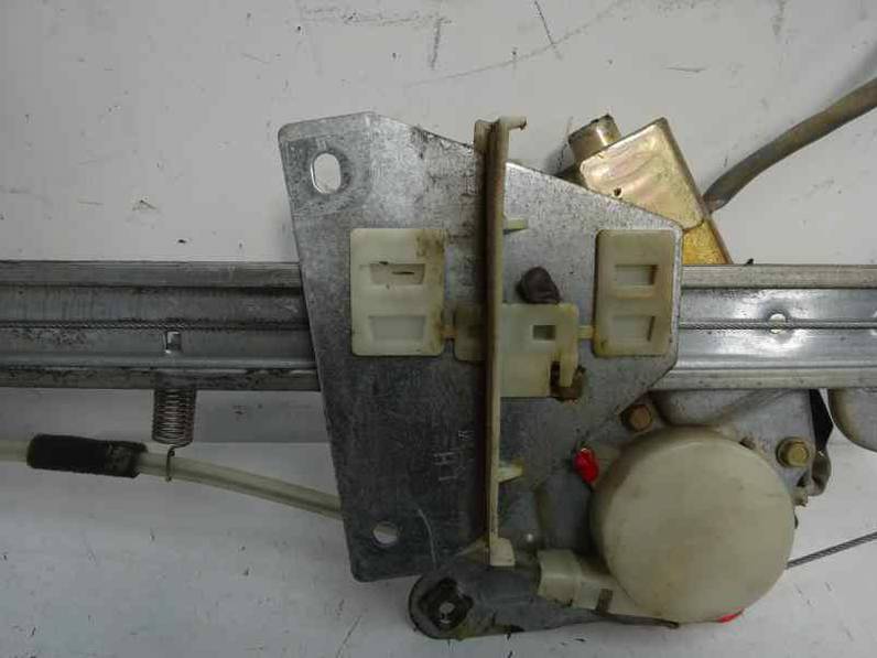 ELEVALUNAS TRASERO IZQUIERDO MAZDA 626 BERLINA 2001 2.0 TURBODIESEL (110 CV)