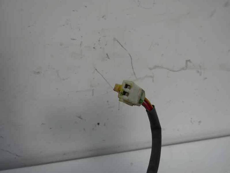 ELEVALUNAS TRASERO IZQUIERDO MAZDA 626 BERLINA 2001 2.0 TURBODIESEL (110 CV)