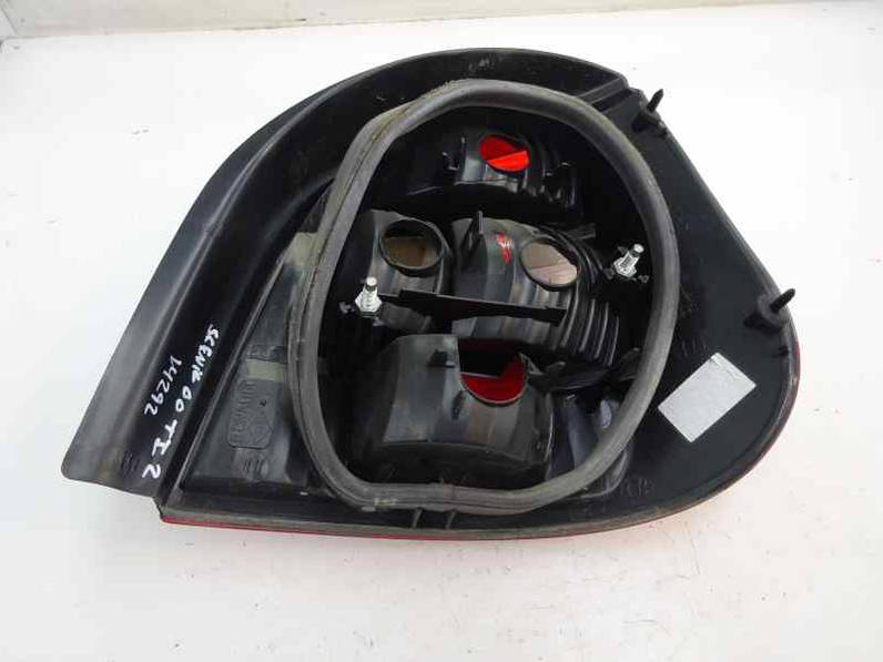 PILOTO TRASERO IZQUIERDO RENAULT SCENIC 2000 1.9 DTI D (98 CV)
