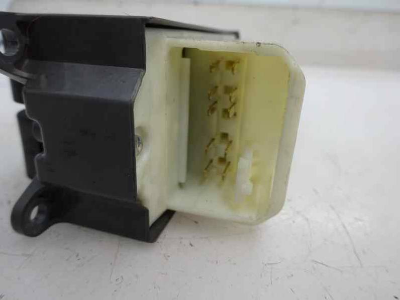 MANDO ELEVALUNAS DELANTERO IZQUIERDO TOYOTA YARIS 2010 1.0 (69 CV)