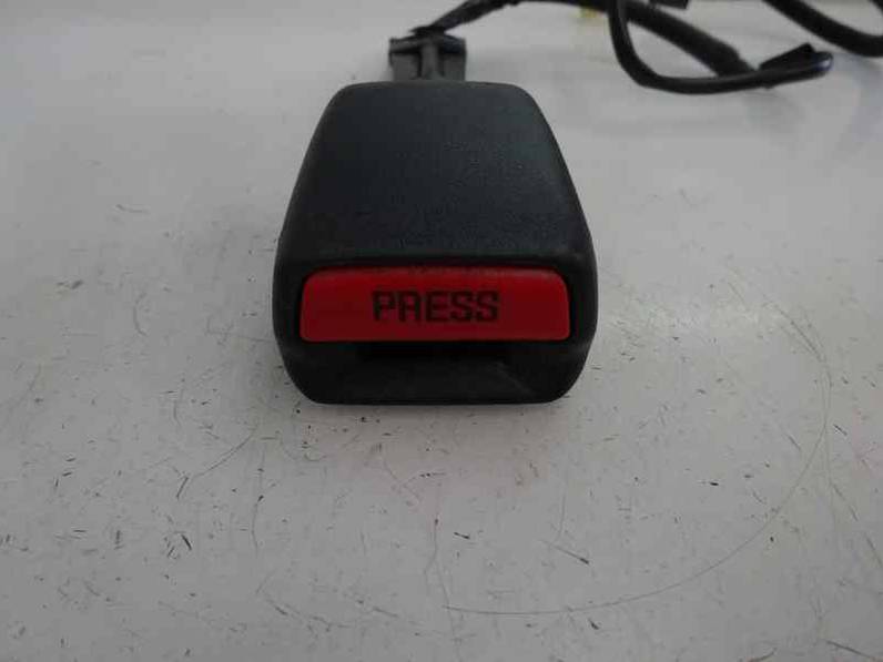 CINTURON SEGURIDAD DELANTERO DERECHO TOYOTA YARIS 2010 1.0 (69 CV)