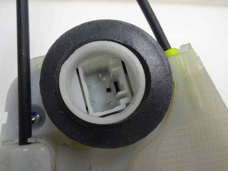 CERRADURA PUERTA TRASERA DERECHA TOYOTA YARIS 2010 1.0 (69 CV)