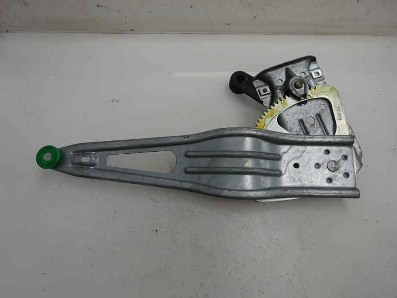 ELEVALUNAS TRASERO IZQUIERDO TOYOTA YARIS 2010 1.0 (69 CV)