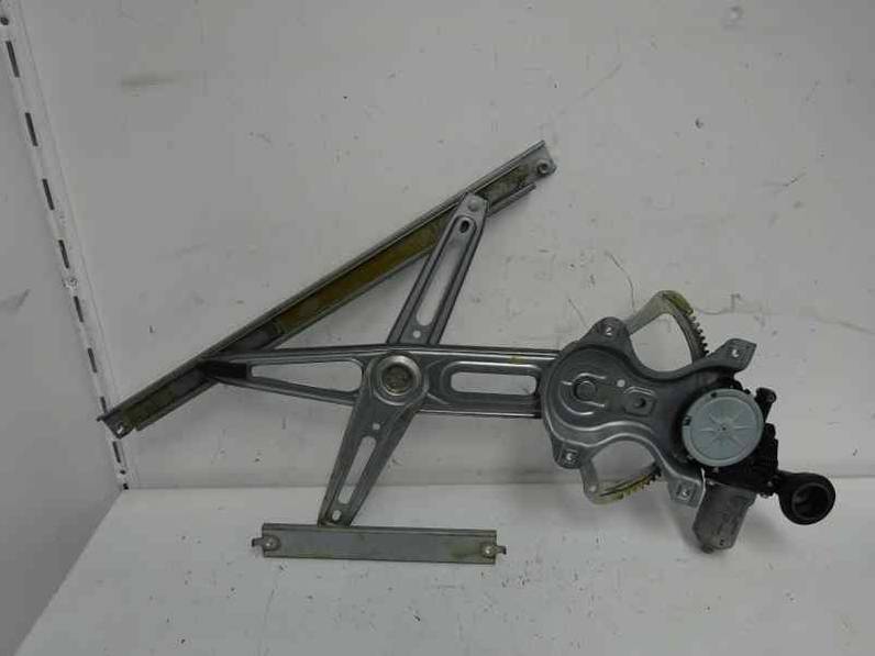 ELEVALUNAS DELANTERO DERECHO TOYOTA YARIS 2010 1.0 (69 CV)