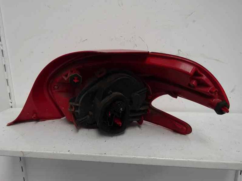 PILOTO TRASERO IZQUIERDO PEUGEOT 208 2012 1.2 16V VTI (82 CV)