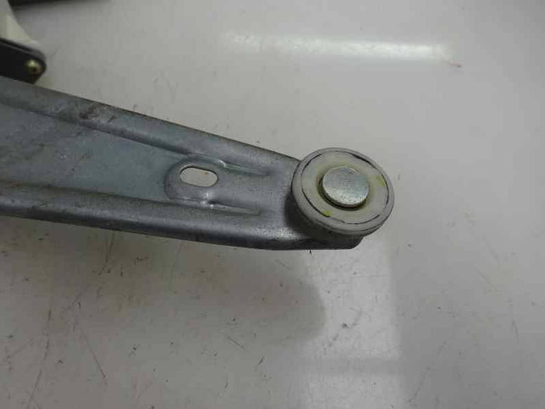 ELEVALUNAS TRASERO IZQUIERDO TOYOTA AVENSIS BERLINA 2005 1.8 16V (129 CV)