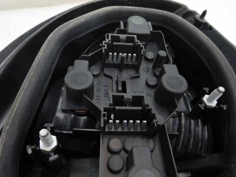 PILOTO TRASERO IZQUIERDO RENAULT SCENIC 2001 1.9 DCI D (102 CV)