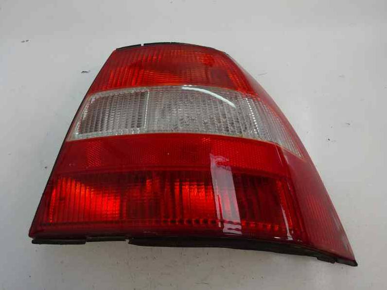 PILOTO TRASERO DERECHO OPEL VECTRA B BERLINA 1997 1.8 16V (116 CV)