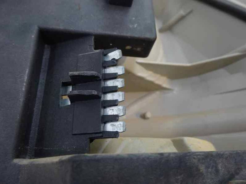 PILOTO TRASERO IZQUIERDO OPEL VECTRA B BERLINA 1997 1.8 16V (116 CV)